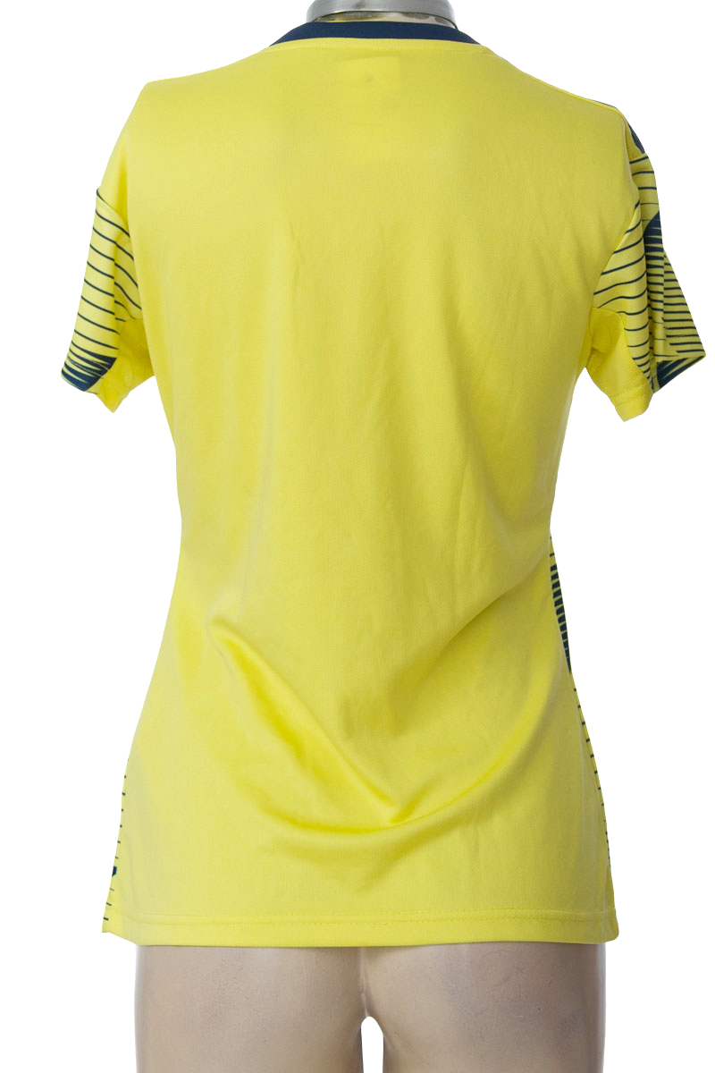 Ropa Deportiva / Salida de Baño color Amarillo - Closeando
