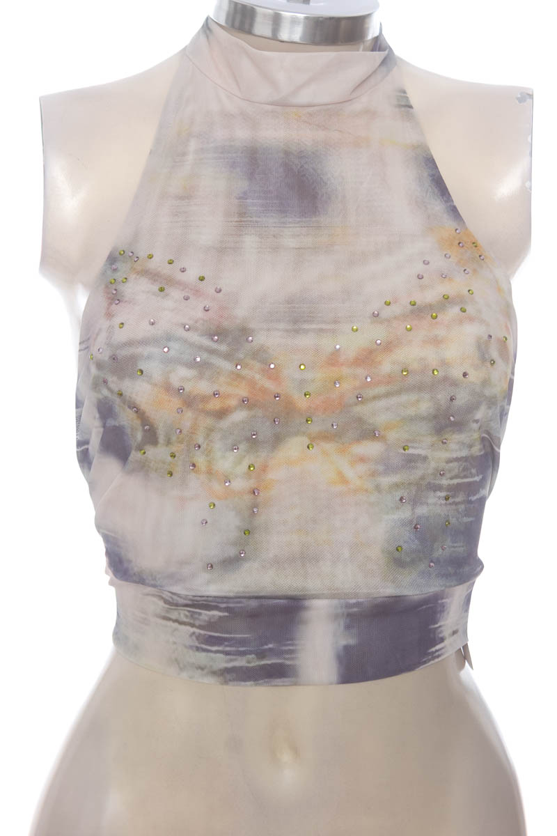 Top / Camiseta color Beige - Closeando