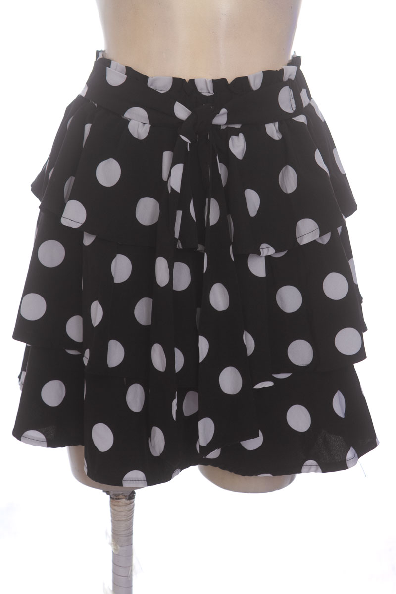 Falda color Negro - Closeando