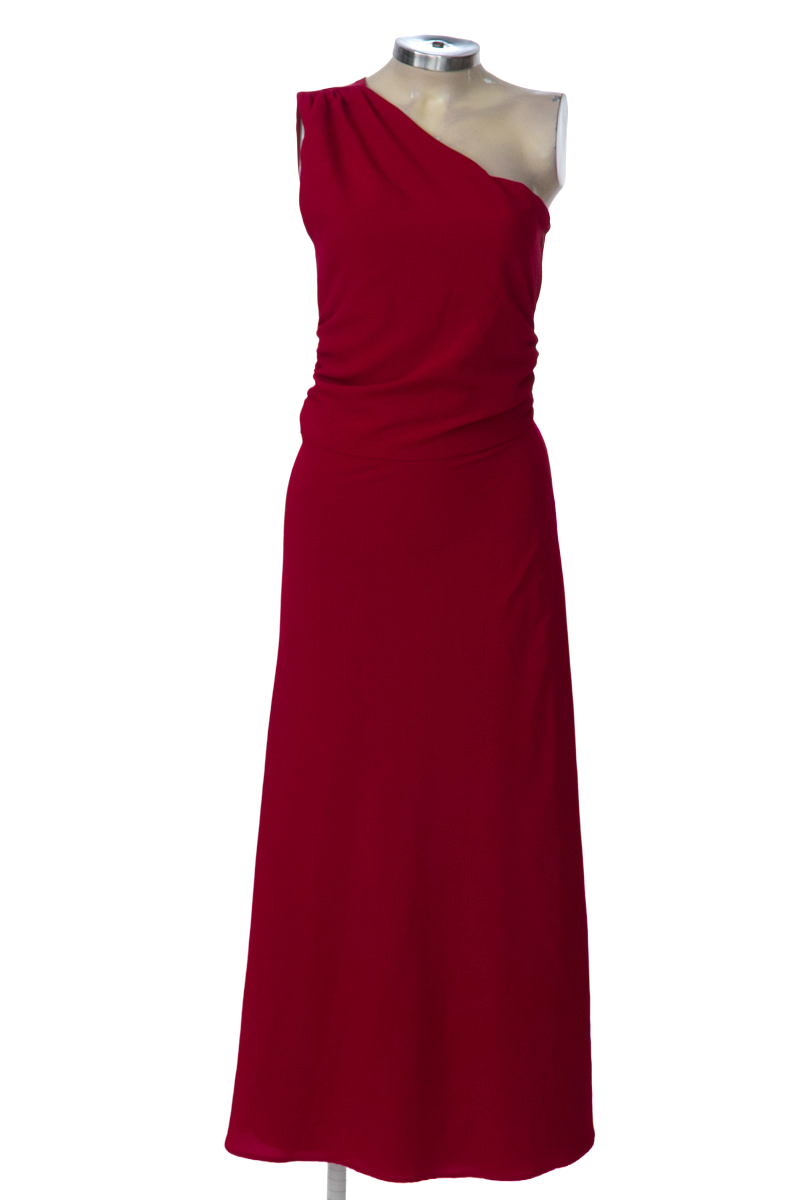 Vestido / Enterizo color Vinotinto - Closeando