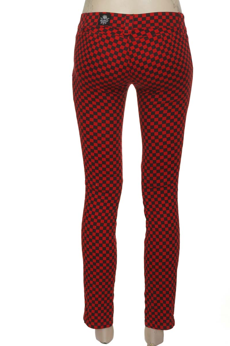 Pantalones color Rojo - Closeando