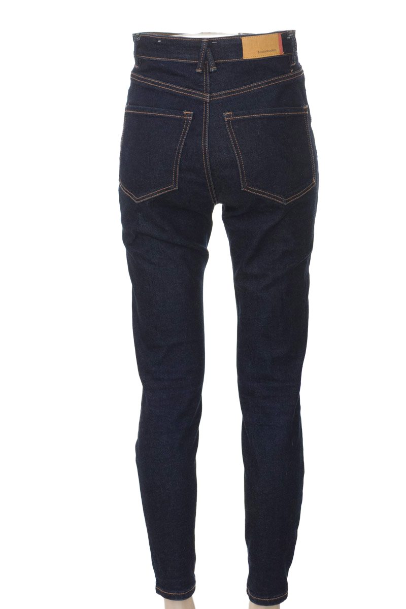 Pantalones color Azul - Stradivarius