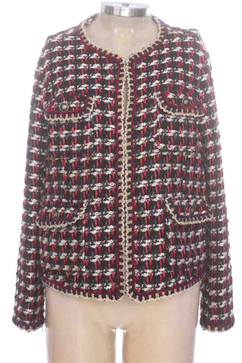 Chaqueta / Abrigo color Rojo - Zara