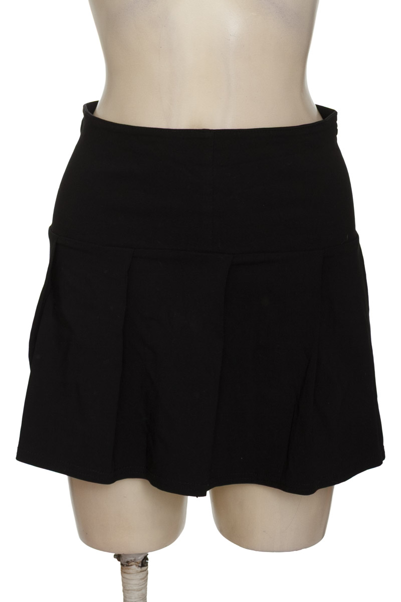 Falda color Negro - Closeando