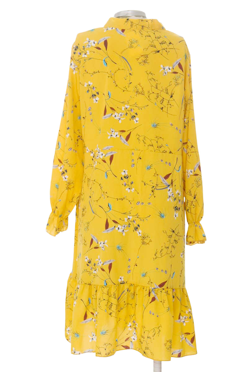 Vestido / Enterizo color Mostaza - Closeando