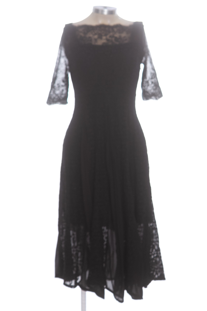 Vestido / Enterizo color Negro - Closeando