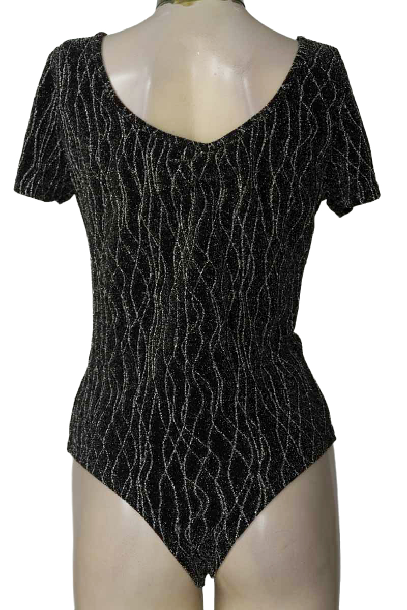 Top / Camiseta color Negro - Angela