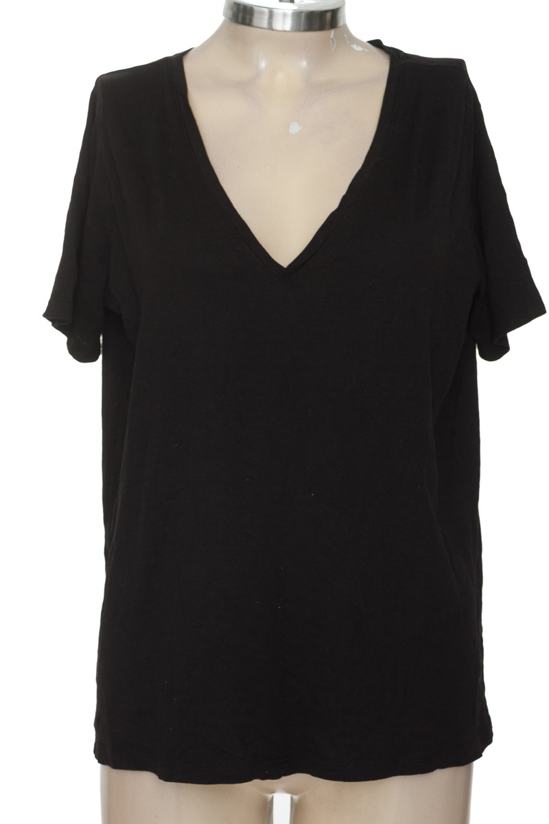 Top / Camiseta color Negro - Stradivarius