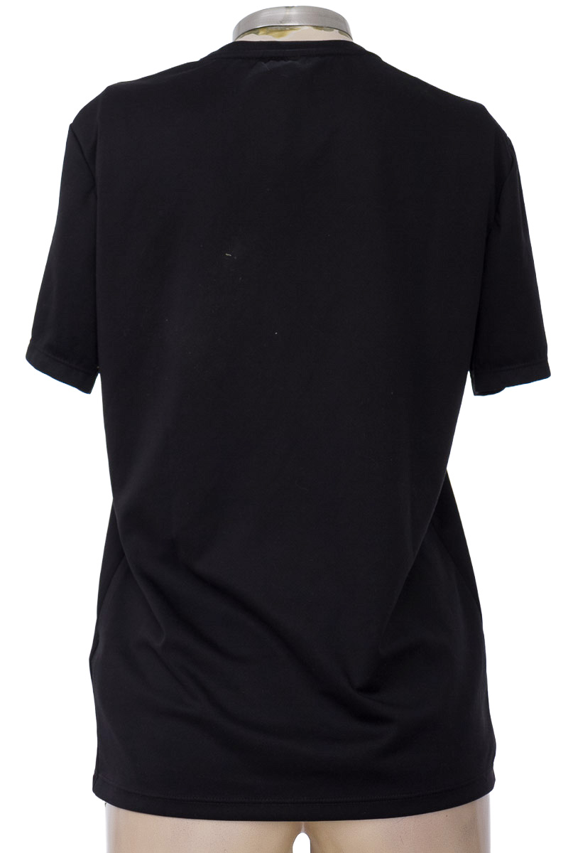 Top / Camiseta color Negro - Totto