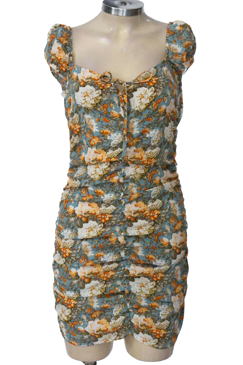 Vestido / Enterizo color Estampado - Closeando