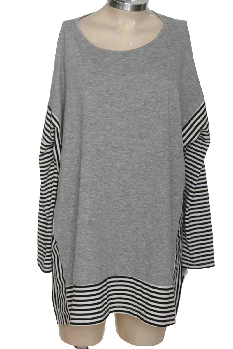 Sweater color Gris - Emery Rose