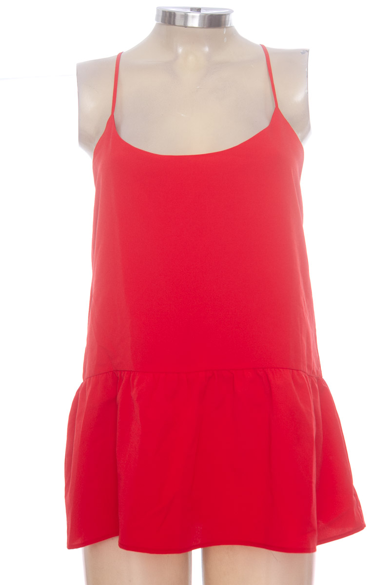 Top / Camiseta color Rojo - NAF NAF