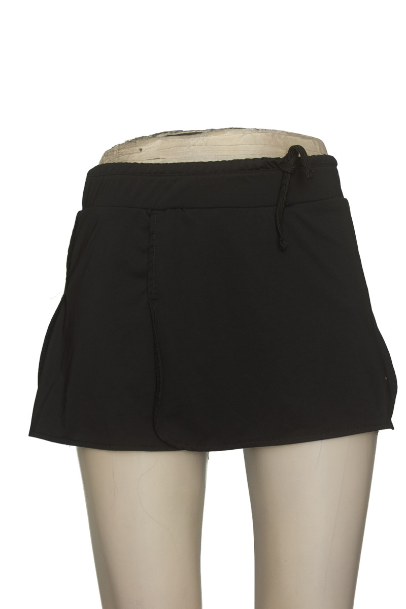 Ropa Deportiva / Salida de Baño color Negro - Closeando