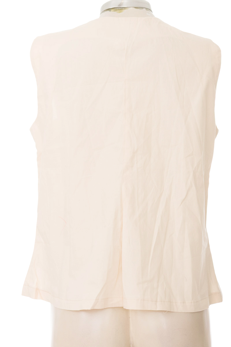 Top / Camiseta color Beige - Closeando