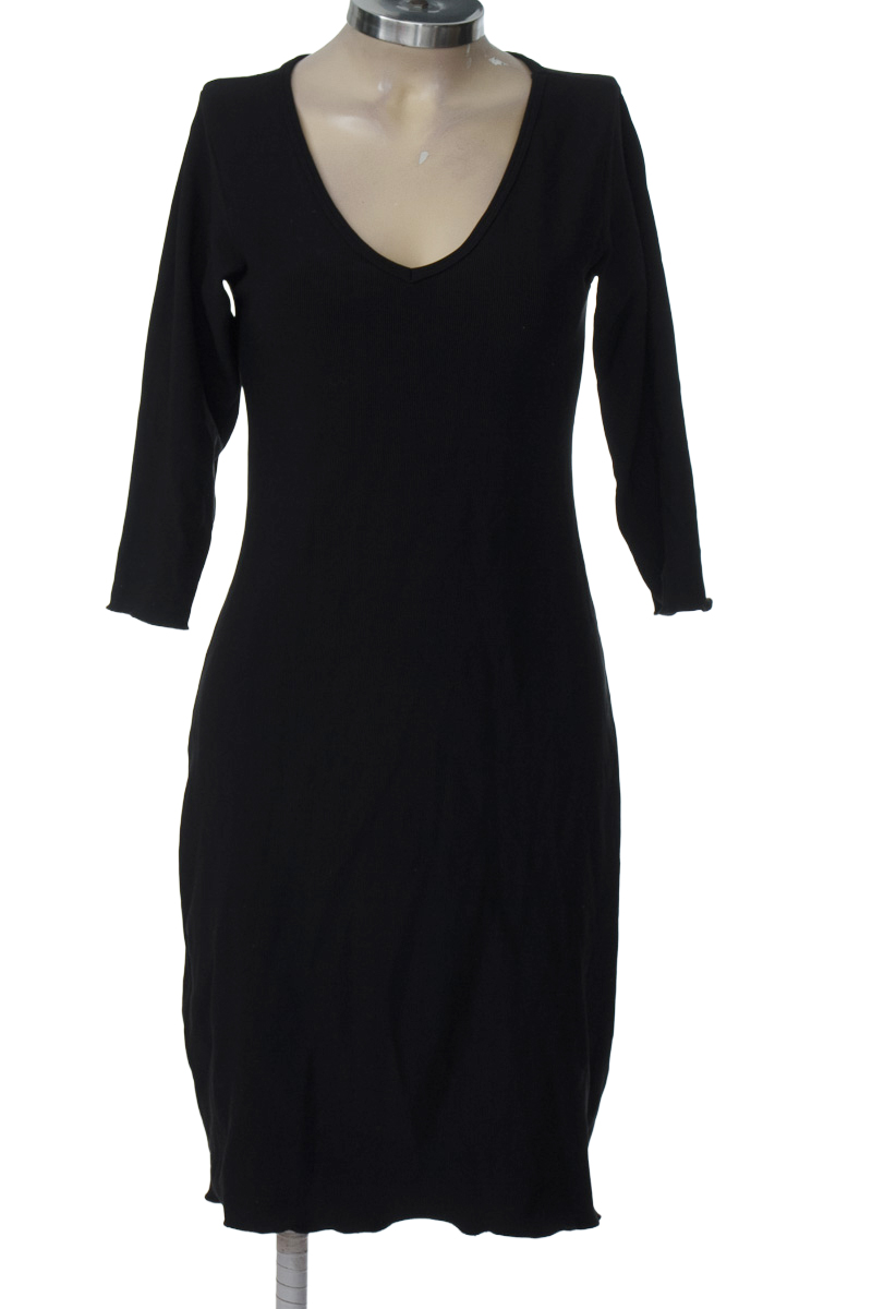 Vestido / Enterizo color Negro - Closeando