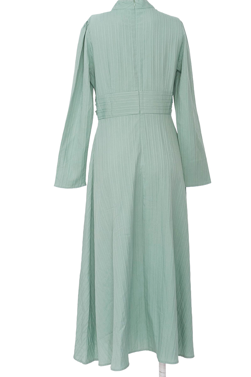 Vestido / Enterizo color Verde - Closeando