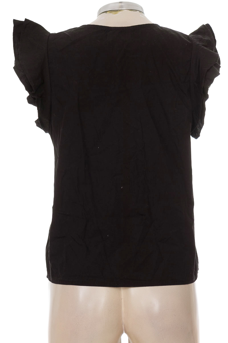 Blusa color Negro - Arkitect
