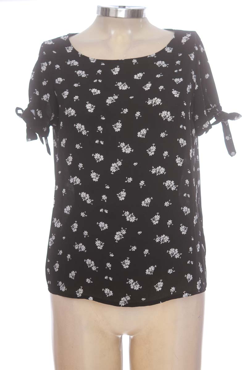Top / Camiseta color Negro - Forever 21