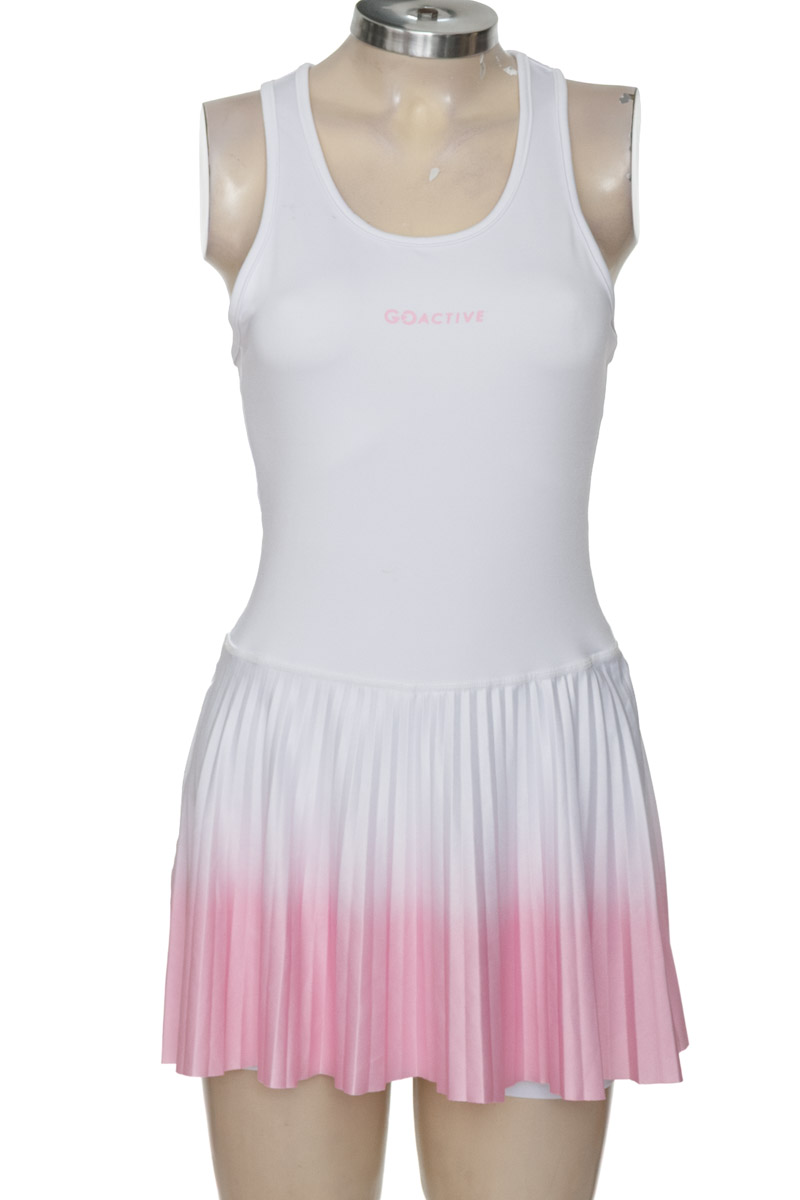 Ropa Deportiva / Salida de Baño color Blanco - Go Active
