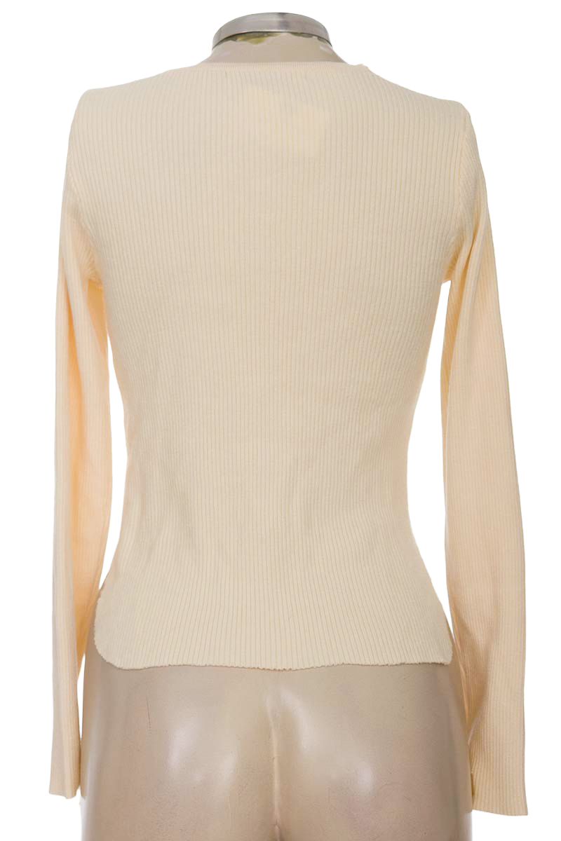 Sweater color Amarillo - Montage Beverly Hill