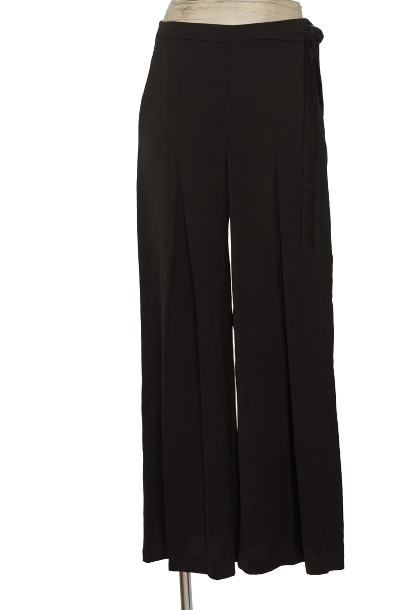 Pantalones color Negro - NAF NAF