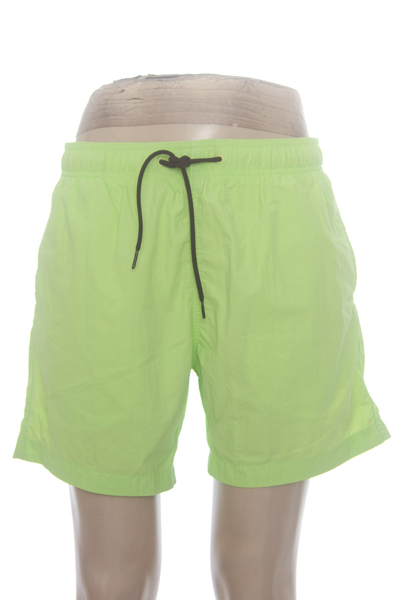 Bermuda - Pantaloneta color Verde - H&M