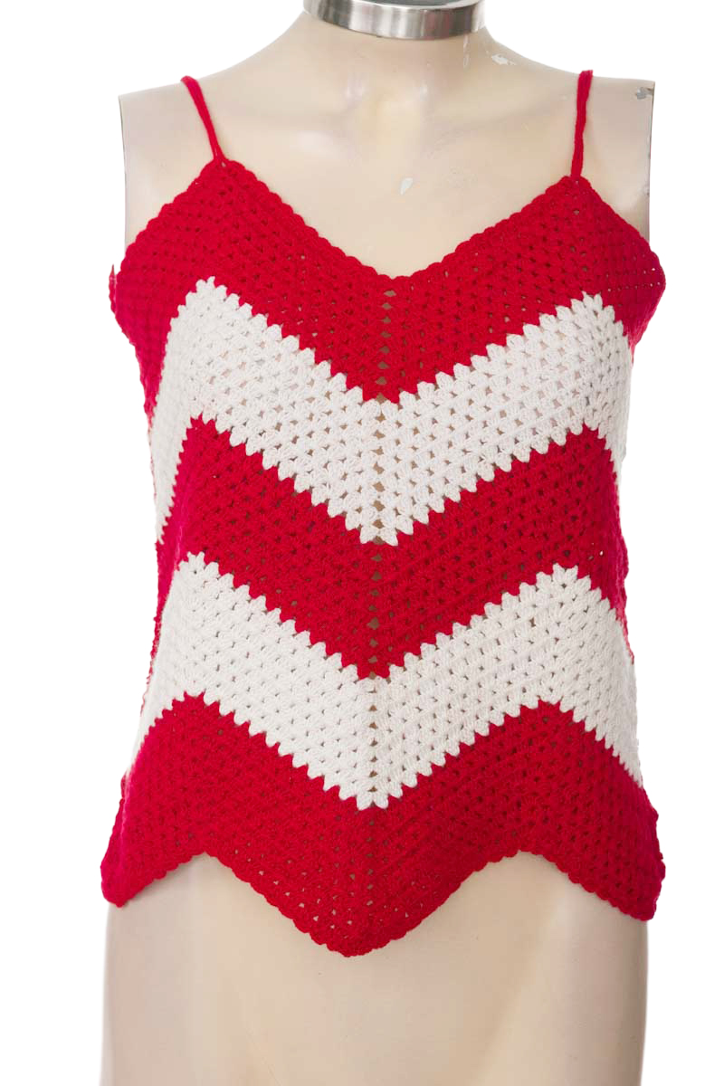 Top / Camiseta color Vinotinto - Closeando