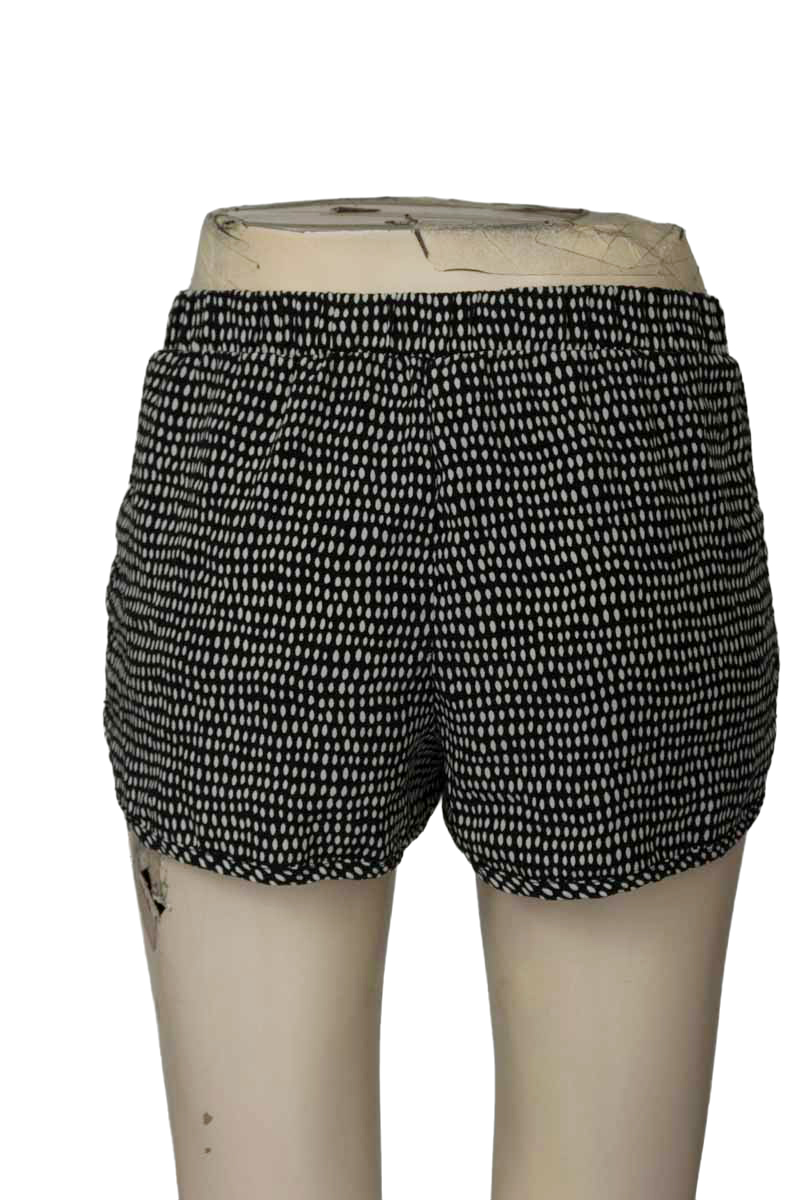 Short color Negro - Forever 21