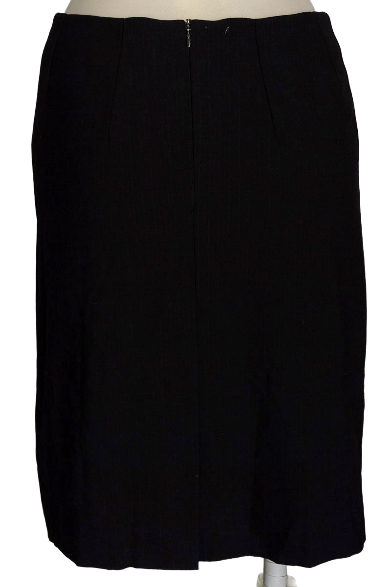 Falda color Negro - Navarro