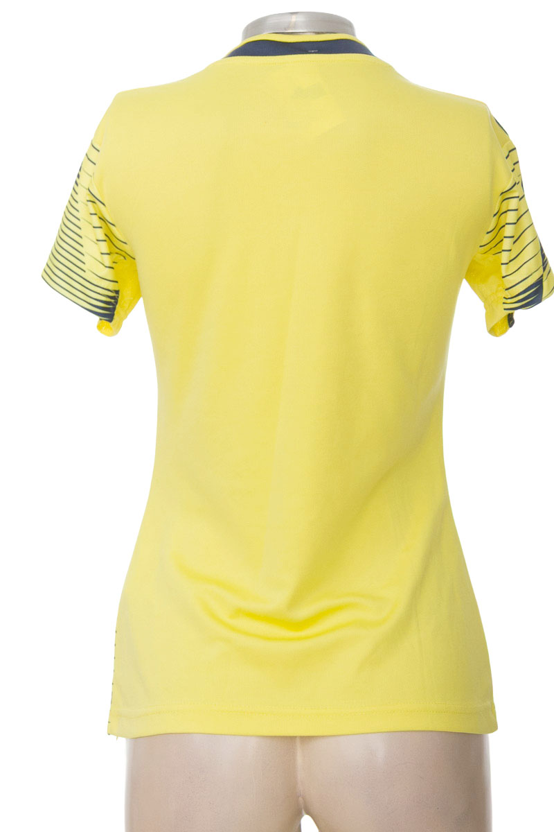 Ropa Deportiva / Salida de Baño color Amarillo - Adidas