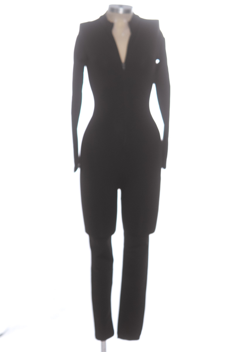 Ropa Deportiva / Salida de Baño color Negro - Closeando