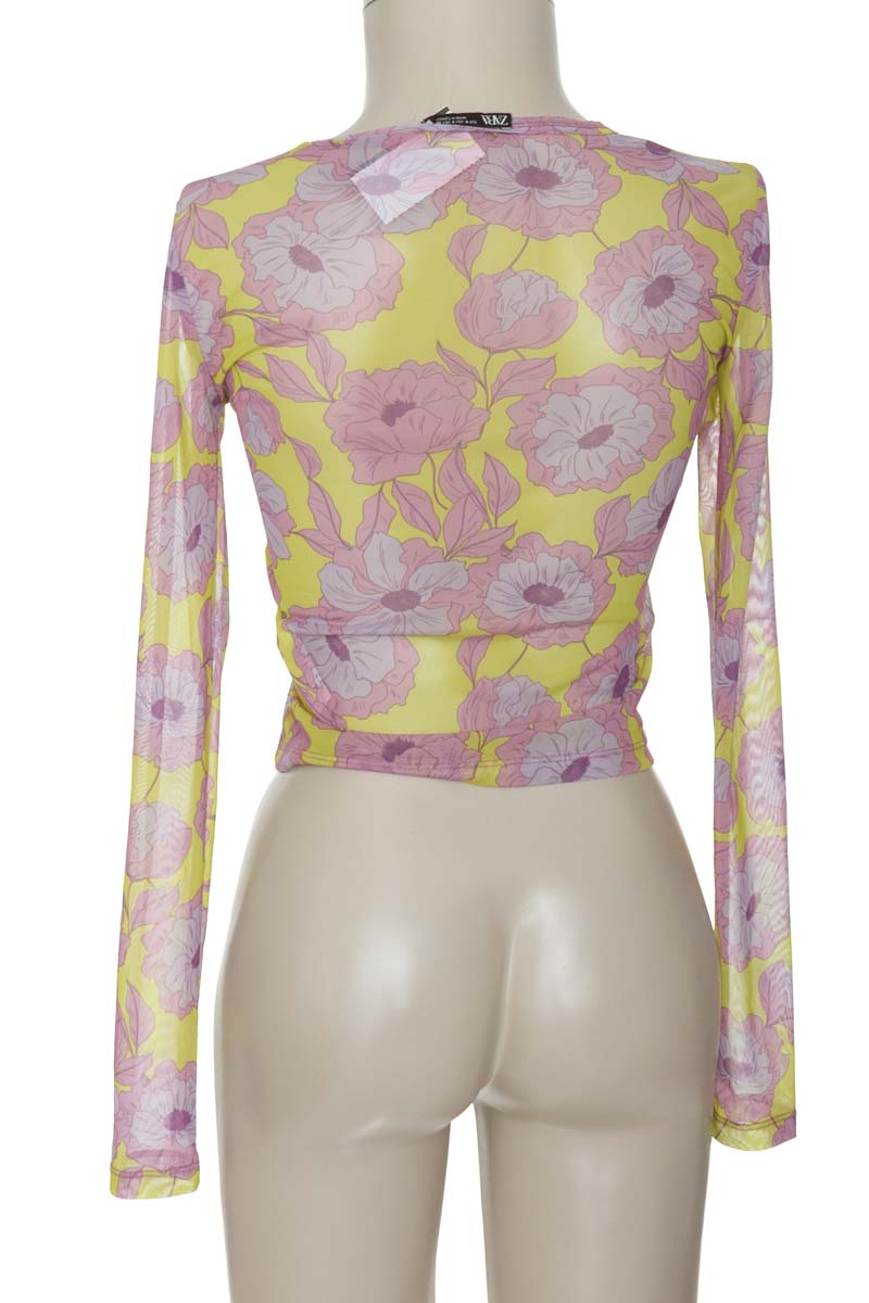 Top / Camiseta color Lila - Zara