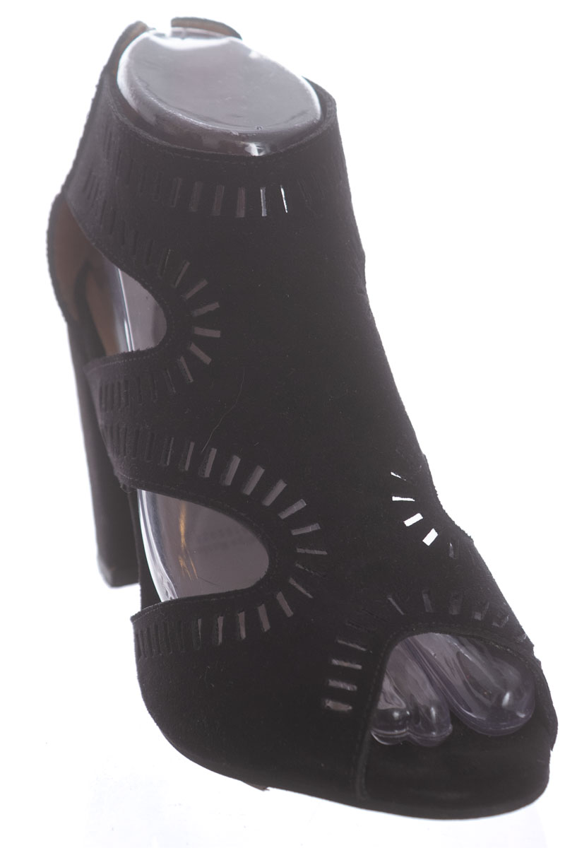 Zapatos color Negro - Bata