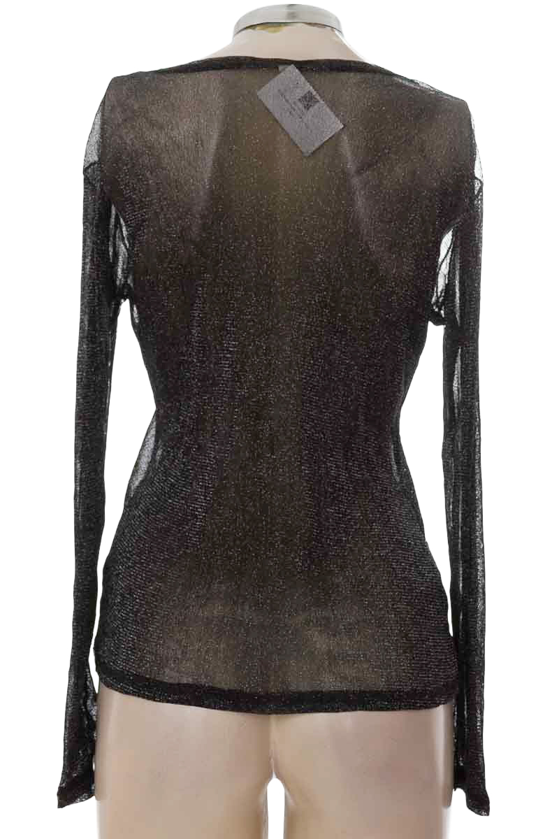 Top / Camiseta color Negro - Pacifika