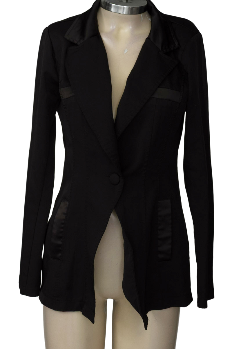 Chaqueta / Abrigo color Negro - Fashion Nova