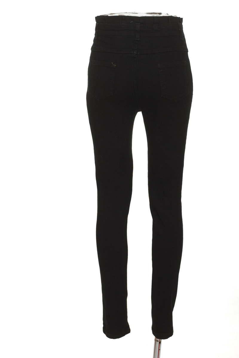 Pantalones color Negro - Closeando