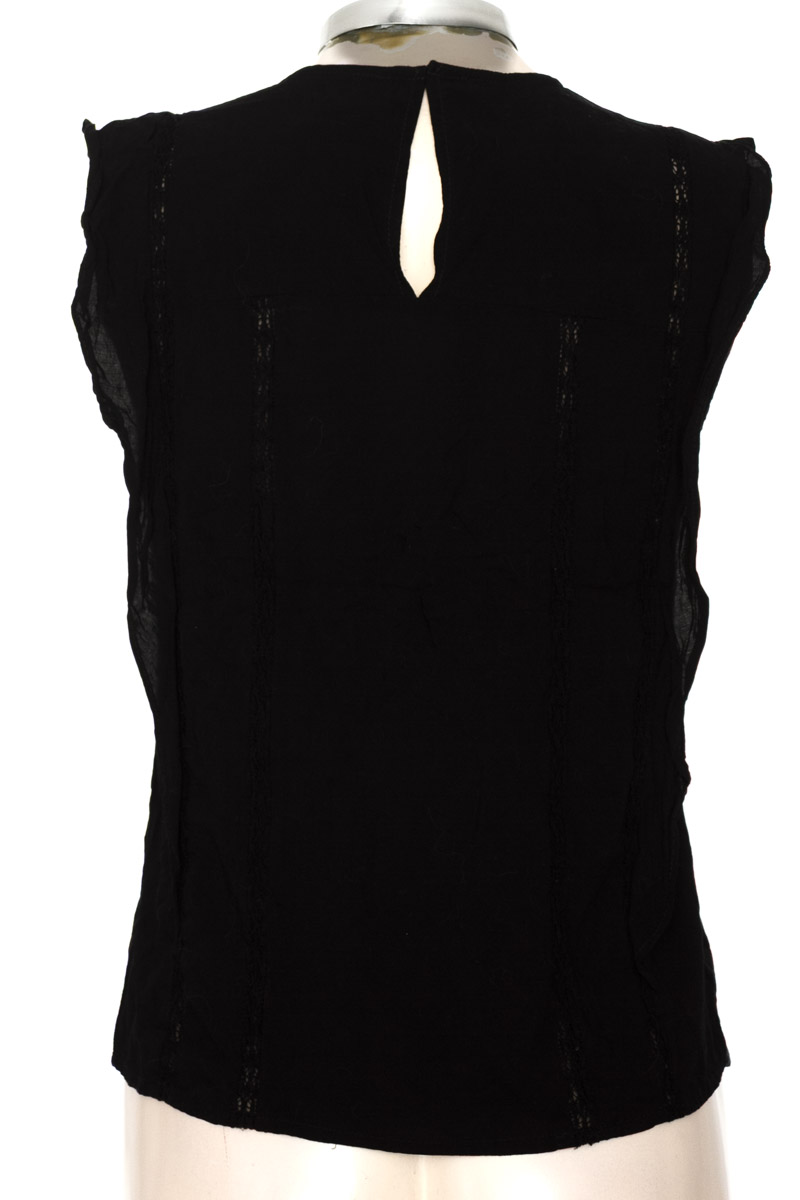 Top / Camiseta color Negro - Chevignon
