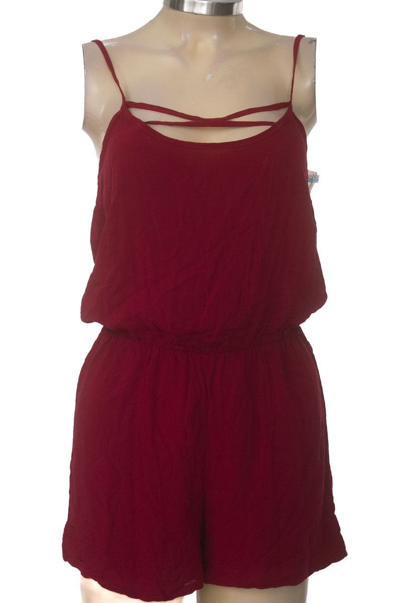 Vestido / Enterizo color Vinotinto - Amlss