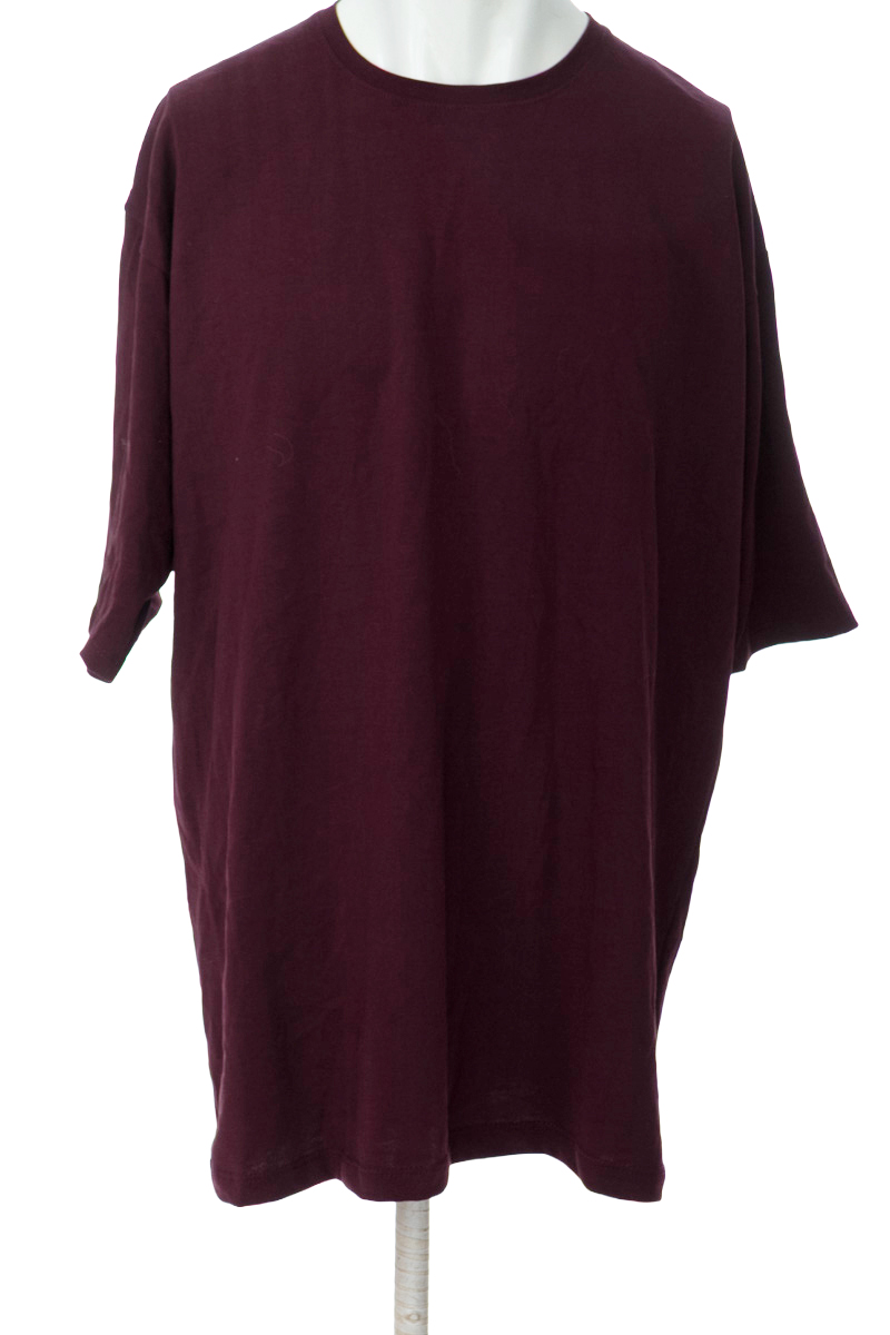 Camiseta color Vinotinto - Closeando