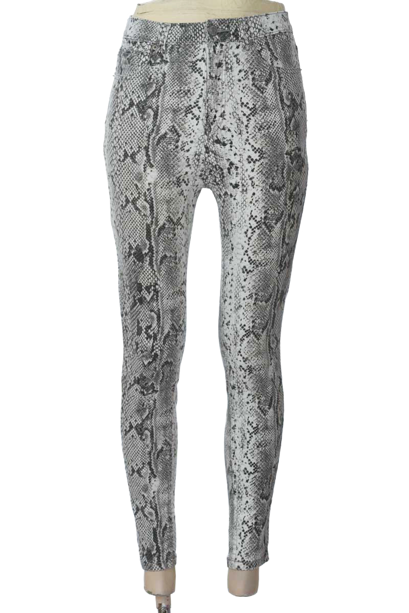 Pantalones color Estampado - Stradivarius