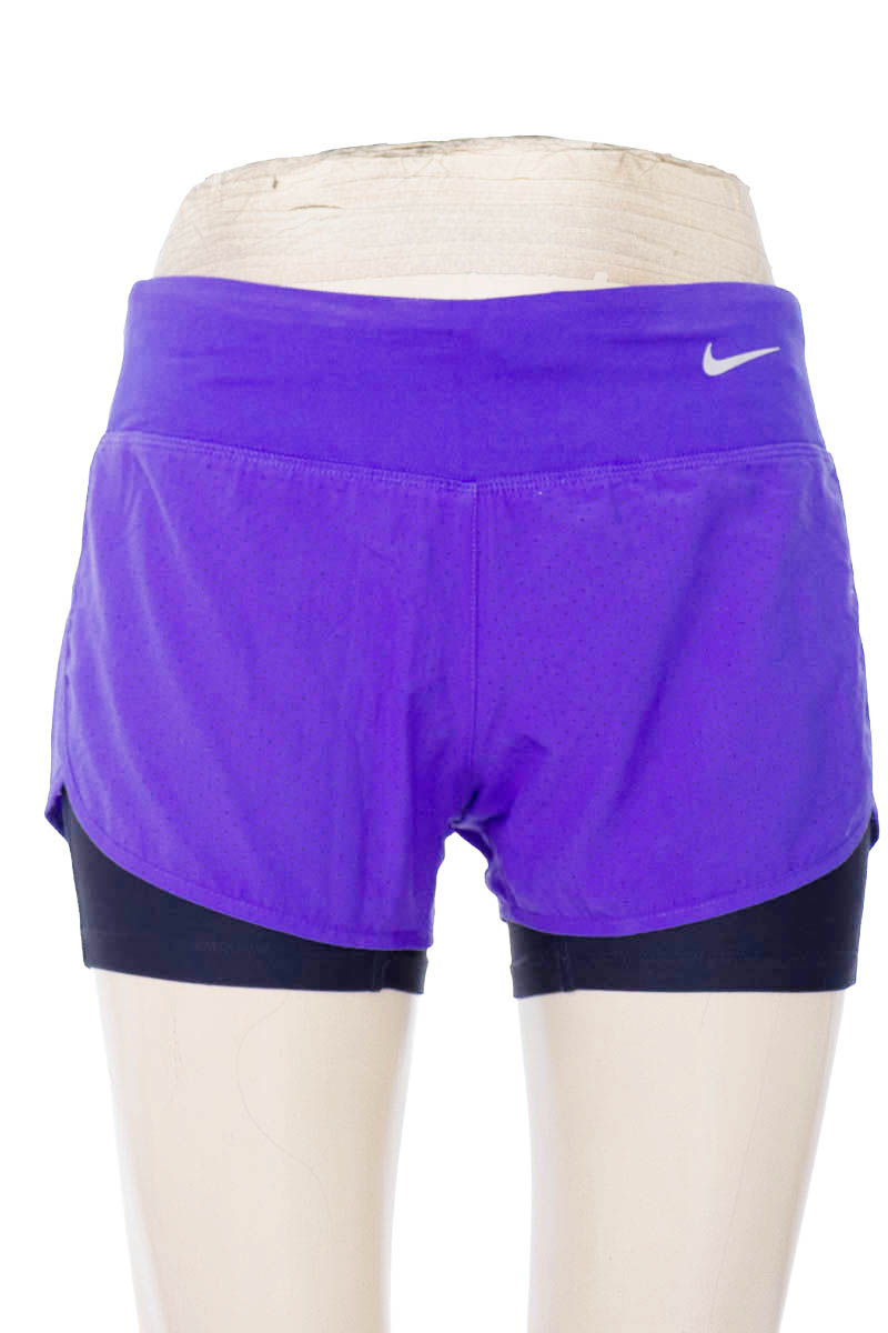 Ropa Deportiva / Salida de Baño color Morado - Nike