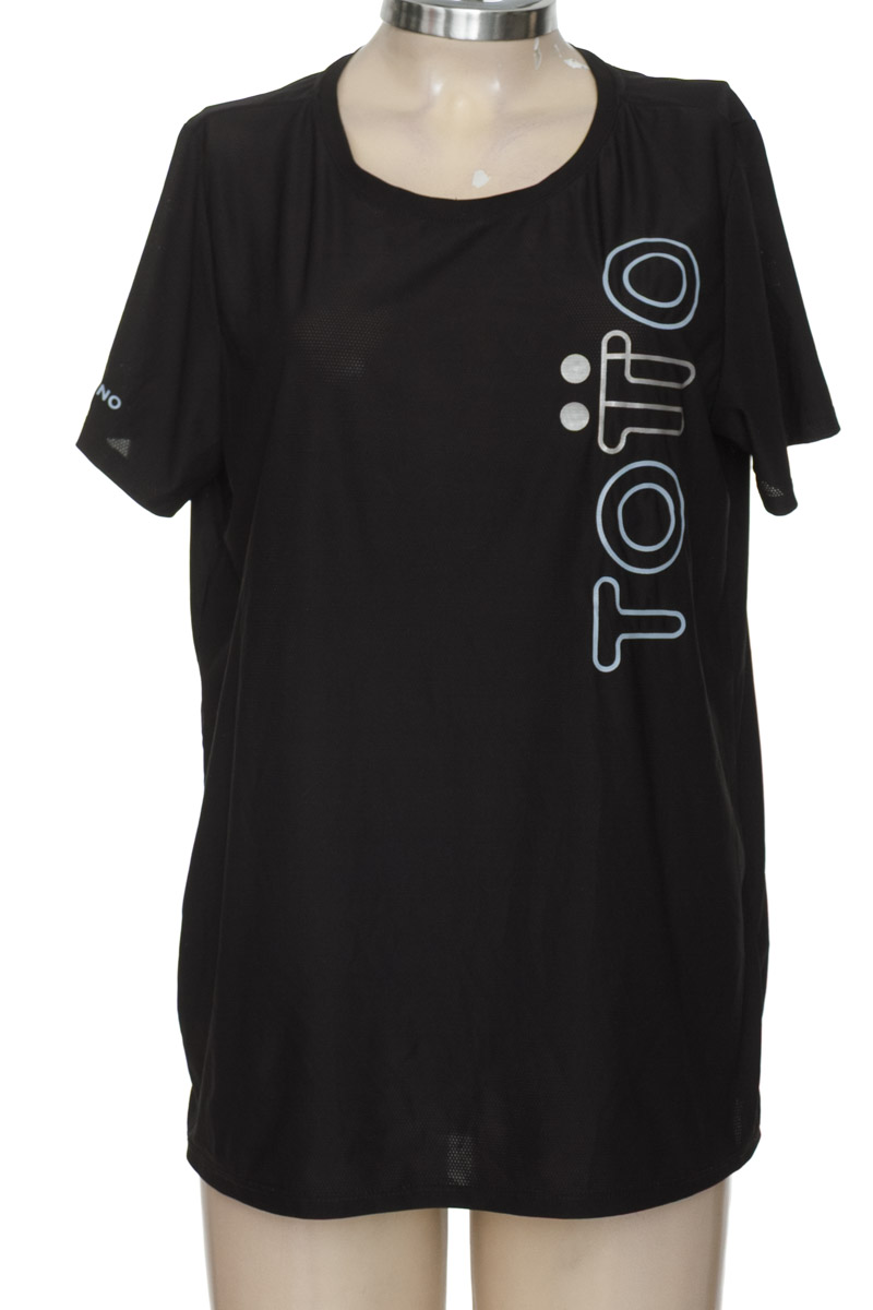 Ropa Deportiva / Salida de Baño color Negro - Totto