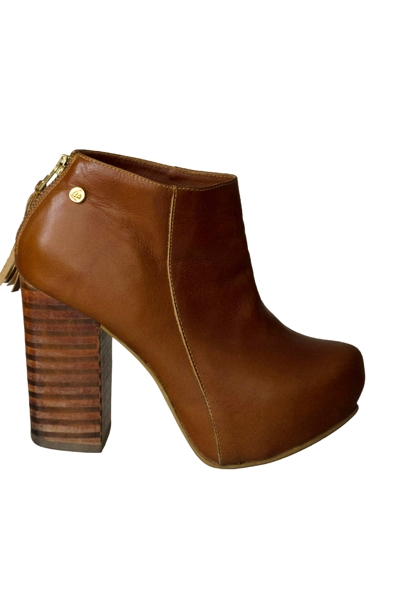 Zapatos color Café - Closeando
