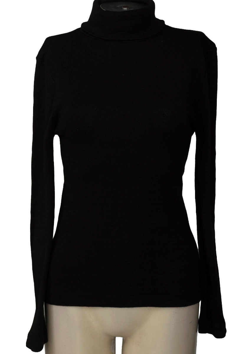 Sweater color Negro - Closeando