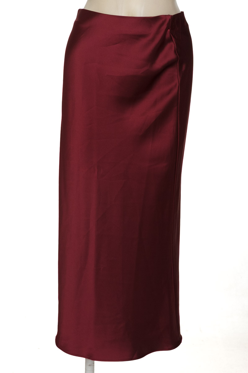 Falda color Vinotinto - Zara