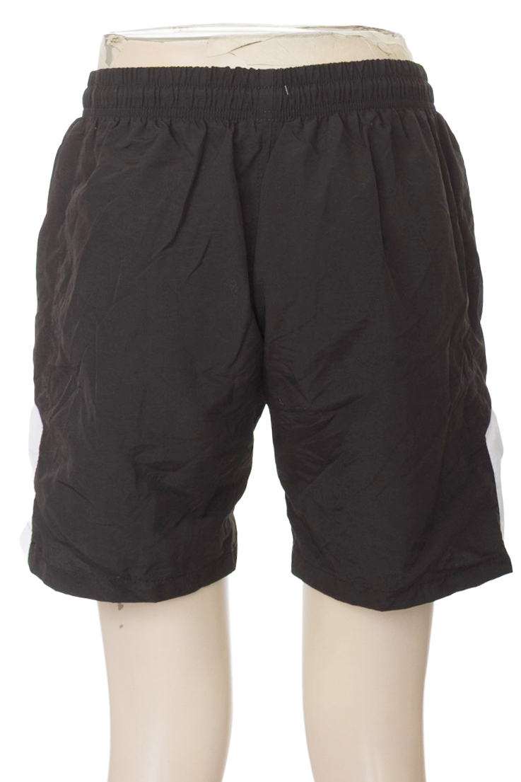 Ropa Deportiva color Negro - Closeando