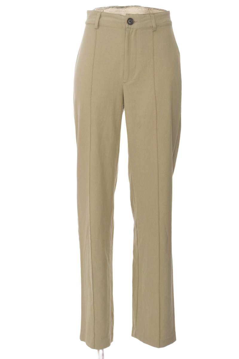 Pantalones color Verde - Pull & Bear