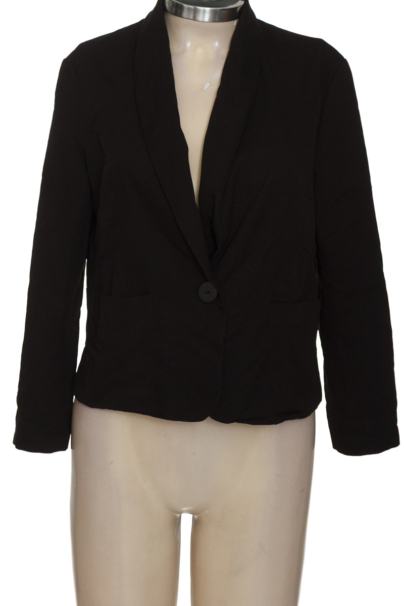 Chaqueta / Abrigo color Negro - Bershka