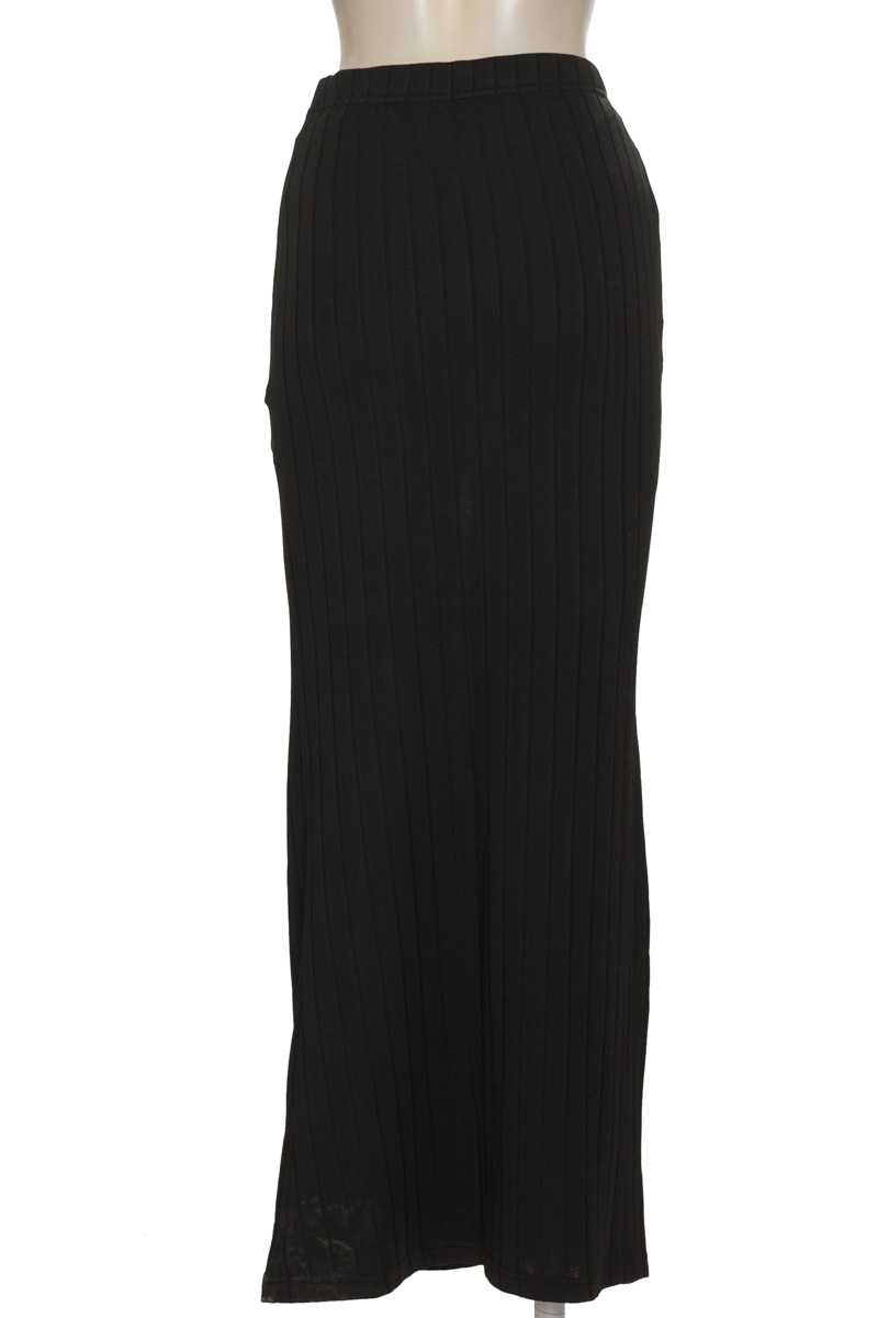 Falda color Negro - Closeando