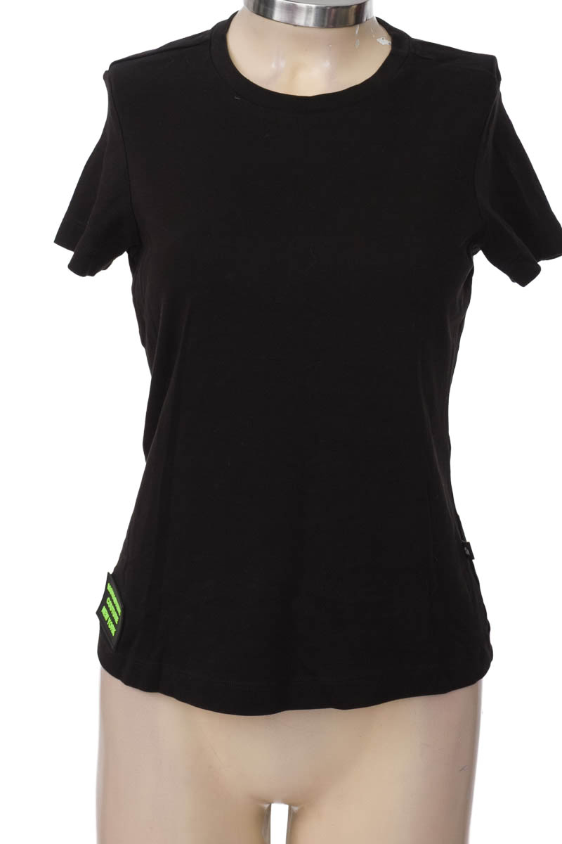 Top / Camiseta color Negro - Monastery Couture